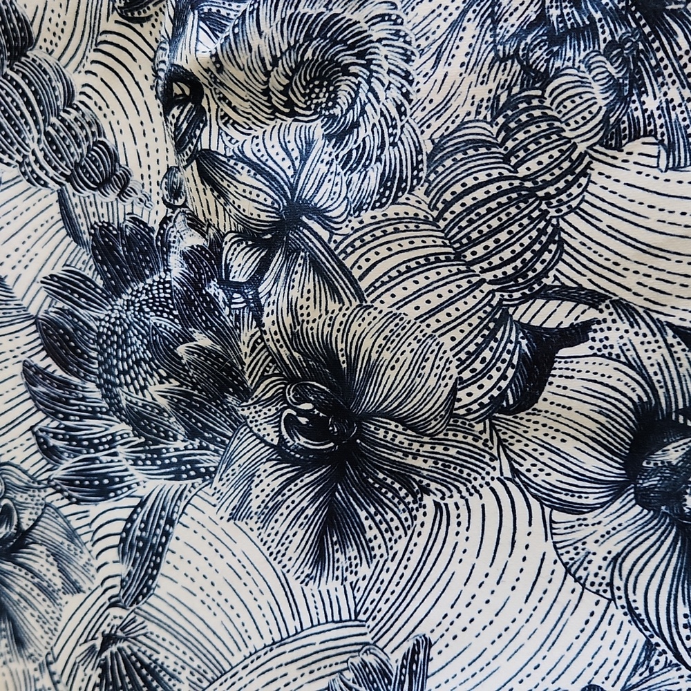 Fabletics Blue and White Midrise Powerhold Leggings - Picture 6 of 7